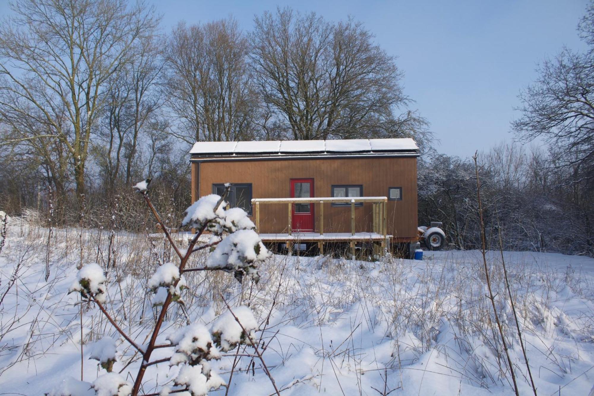 Tiny House Les Jours Heureux Sejour Nature Pres De Dinant Et Des Lacs De L Eau D Heure Villers-le-Gambon Exterior foto