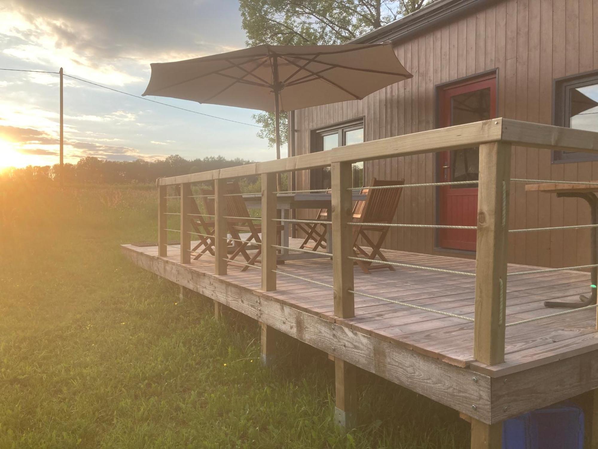 Tiny House Les Jours Heureux Sejour Nature Pres De Dinant Et Des Lacs De L Eau D Heure Villers-le-Gambon Exterior foto