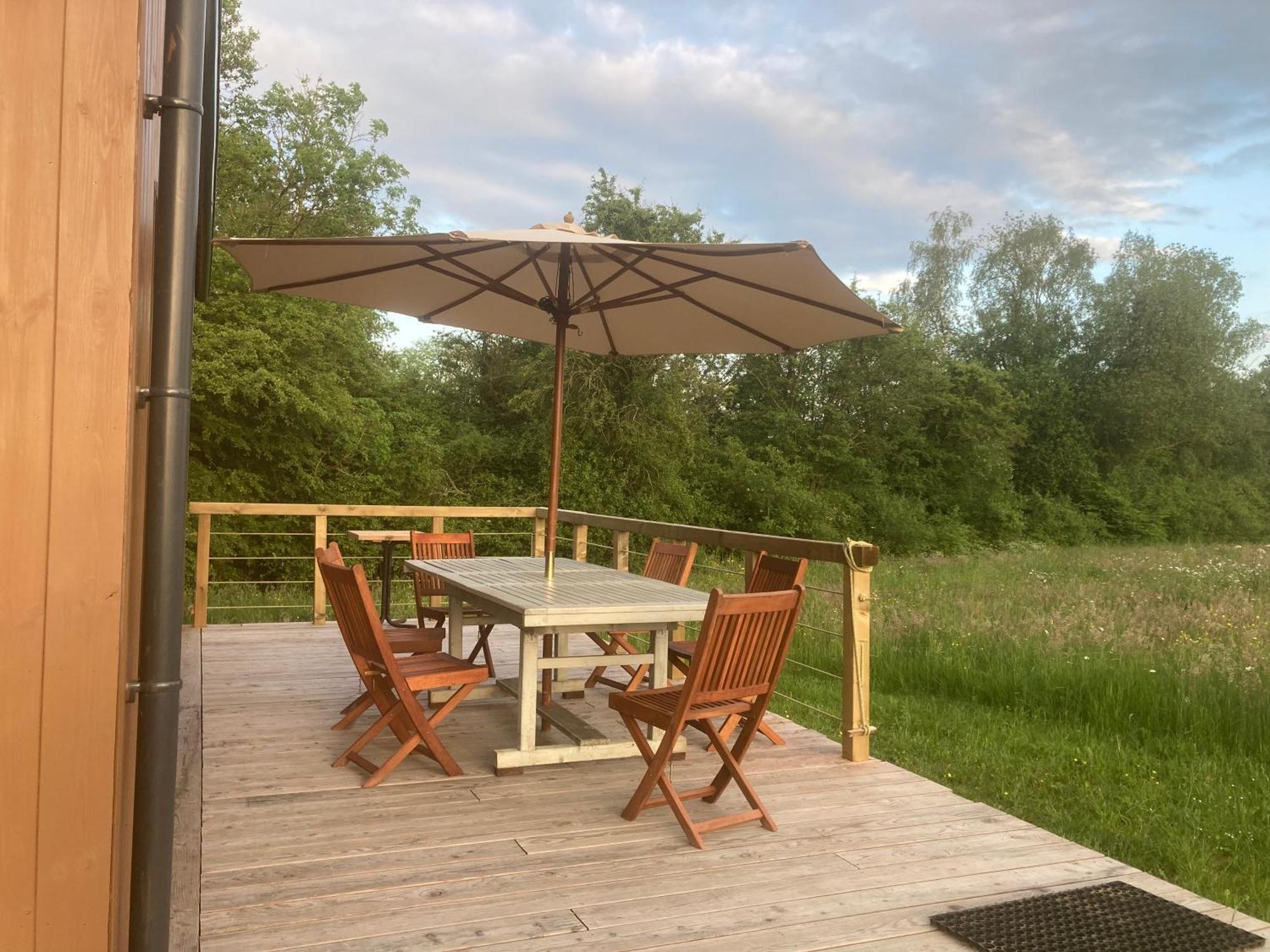 Tiny House Les Jours Heureux Sejour Nature Pres De Dinant Et Des Lacs De L Eau D Heure Villers-le-Gambon Exterior foto