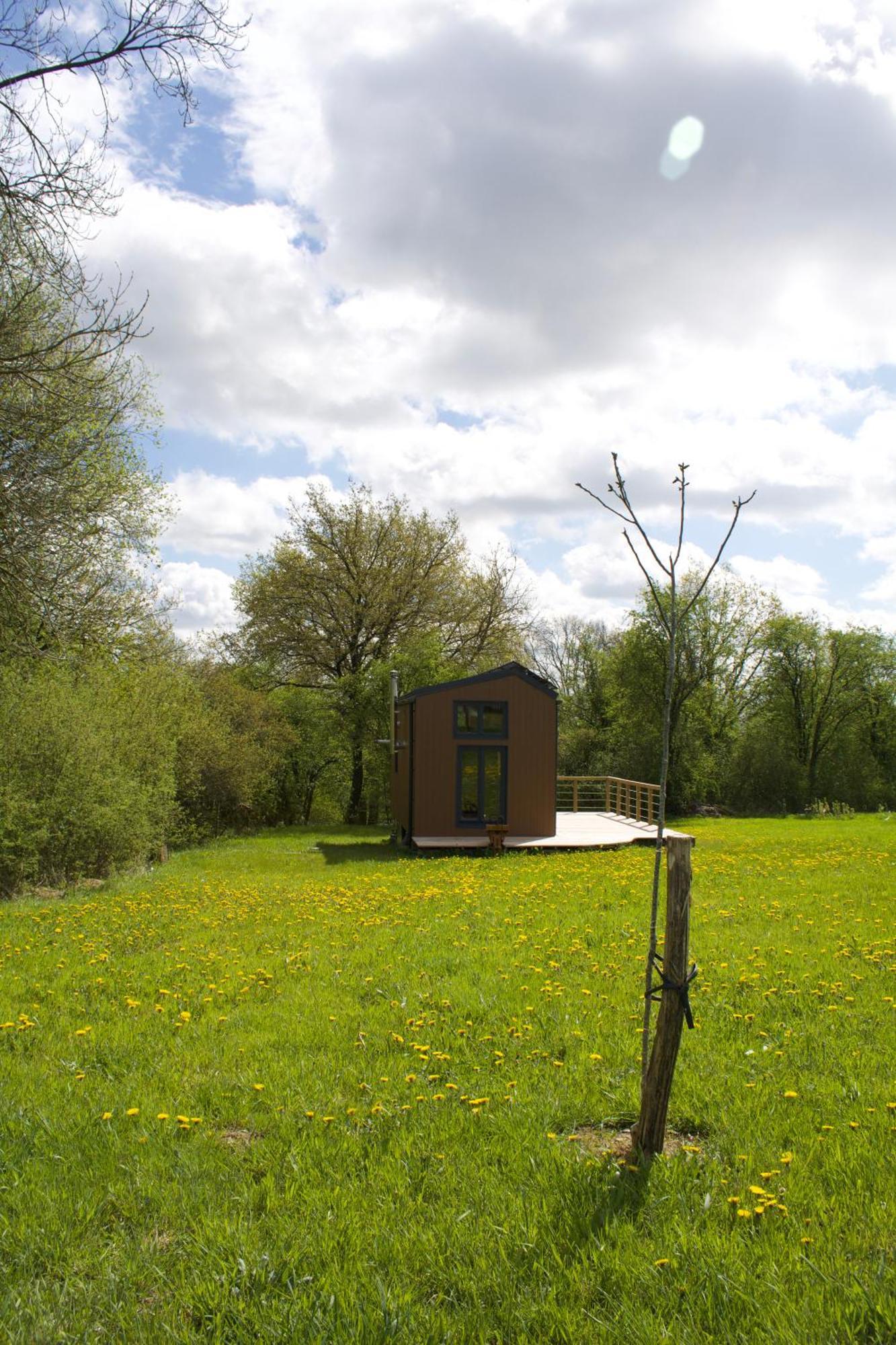 Tiny House Les Jours Heureux Sejour Nature Pres De Dinant Et Des Lacs De L Eau D Heure Villers-le-Gambon Exterior foto